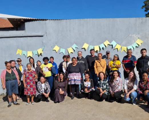 Image default